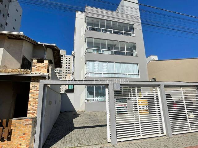 #2 - Apartamento para Venda em Balneário Piçarras - SC